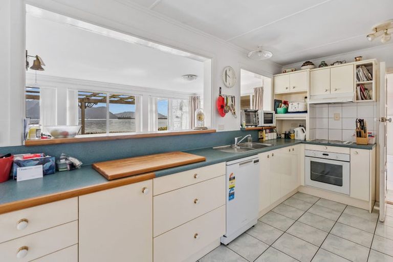 Photo of property in 46 One Tree Point Road, One Tree Point, 0118