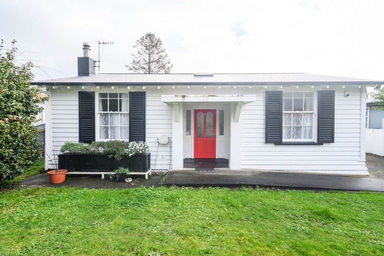 Photo of property in 129 Church Street, West End, Palmerston North, 4412