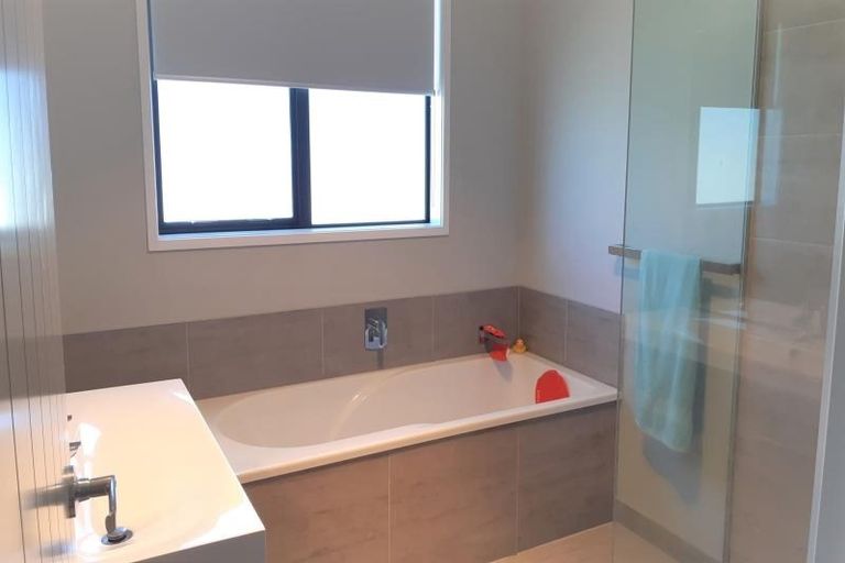 Photo of property in 5 Millbrae Place, Pokeno, 2402