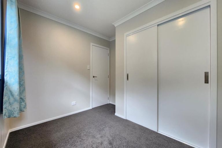 Photo of property in 27 Rarangi Way, Owhiro Bay, Wellington, 6023