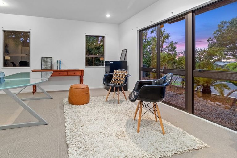 Photo of property in 8 View Road, Campbells Bay, Auckland, 0630