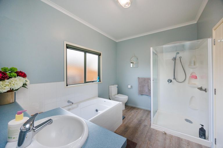 Photo of property in 25 Pirie Street, Palmerston North, 4410