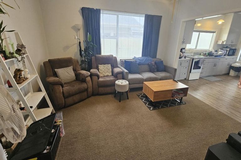 Photo of property in 69 Pendarves Street, New Plymouth, 4310