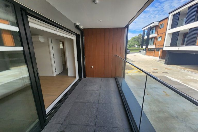 Photo of property in 64d Coronation Road, Mangere Bridge, Auckland, 2022