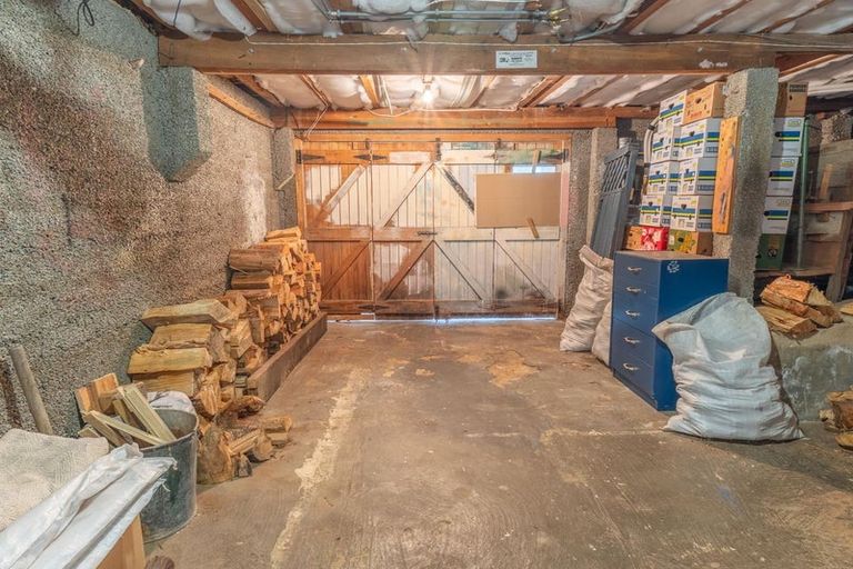 Photo of property in 70 Mornington Road, Kenmure, Dunedin, 9011