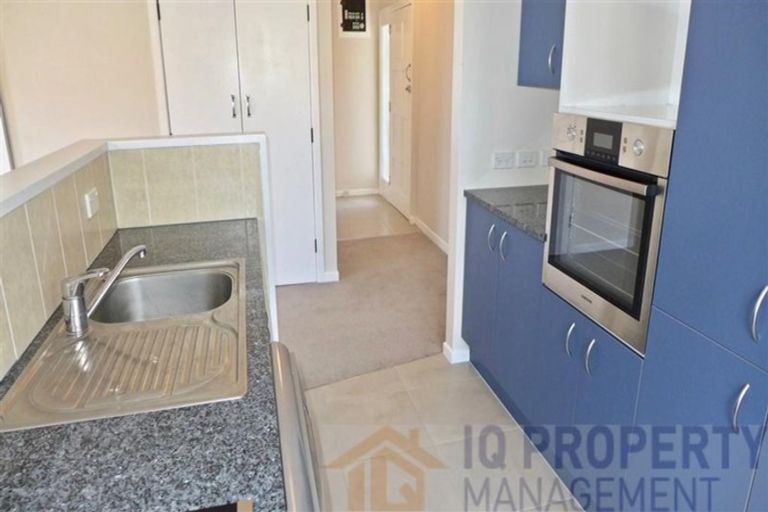 Photo of property in 1/15 East Coast Road, Milford, Auckland, 0620