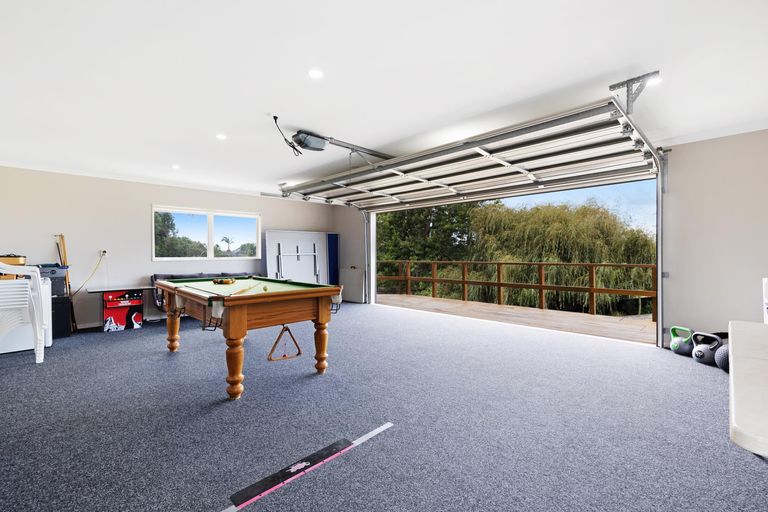 Photo of property in 168 Polo Prince Drive, Alfriston, Auckland, 2105