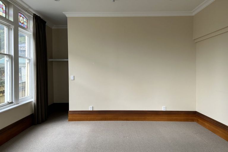 Photo of property in 107 Pirie Street, Mount Victoria, Wellington, 6011