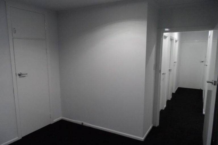 Photo of property in 12 Wilson Place, Papakura, 2110