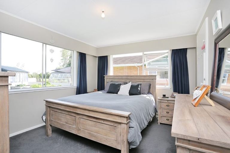 Photo of property in 68 Hillary Street, Winton, 9720