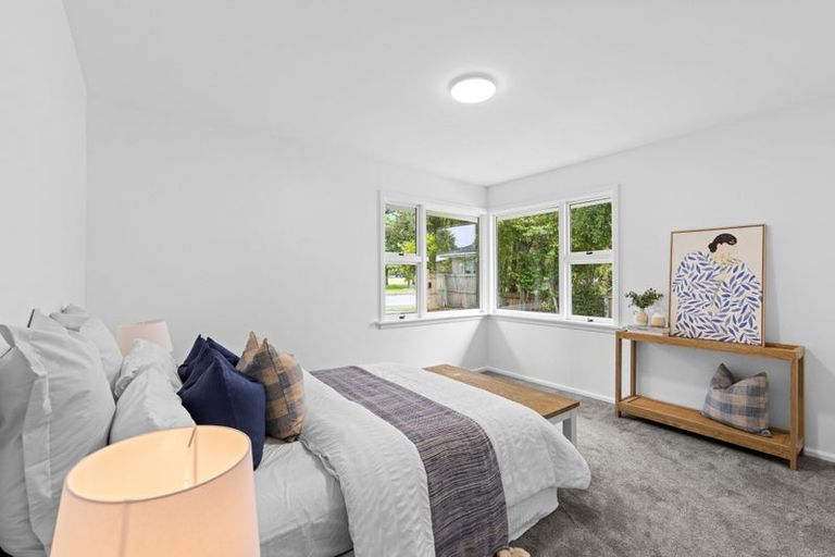 Photo of property in 340 Memorial Avenue, Burnside, Christchurch, 8053