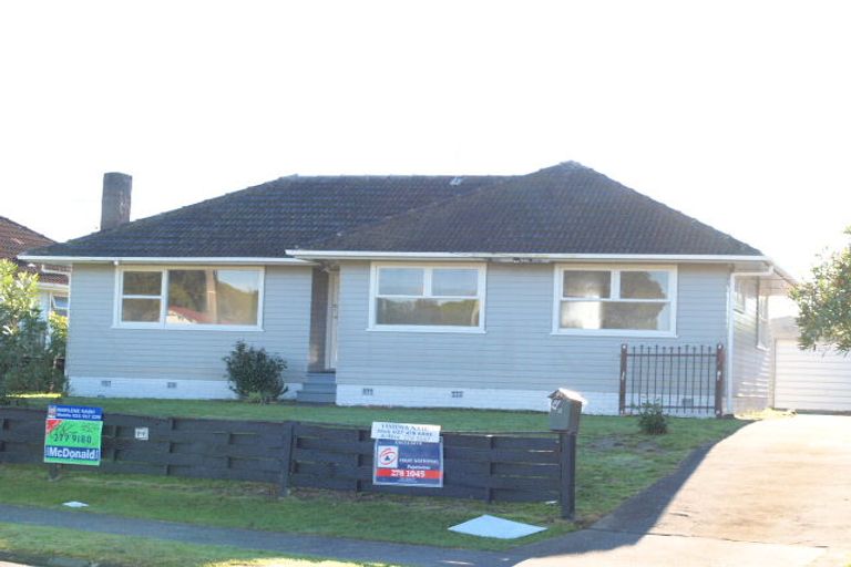 Photo of property in 2 Skipton Street, Mangere East, Auckland, 2024