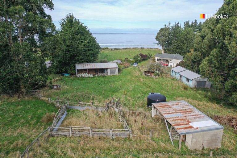 Photo of property in 110 Taieri Mouth Road, Kuri Bush, Brighton, 9091