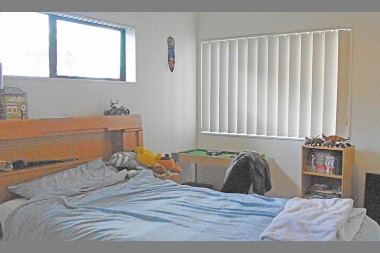 Photo of property in 4 Menen Place, Manurewa, Auckland, 2105