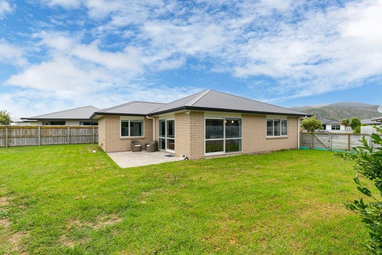 Photo of property in 23 Gallipoli Place, Paraparaumu, 5032
