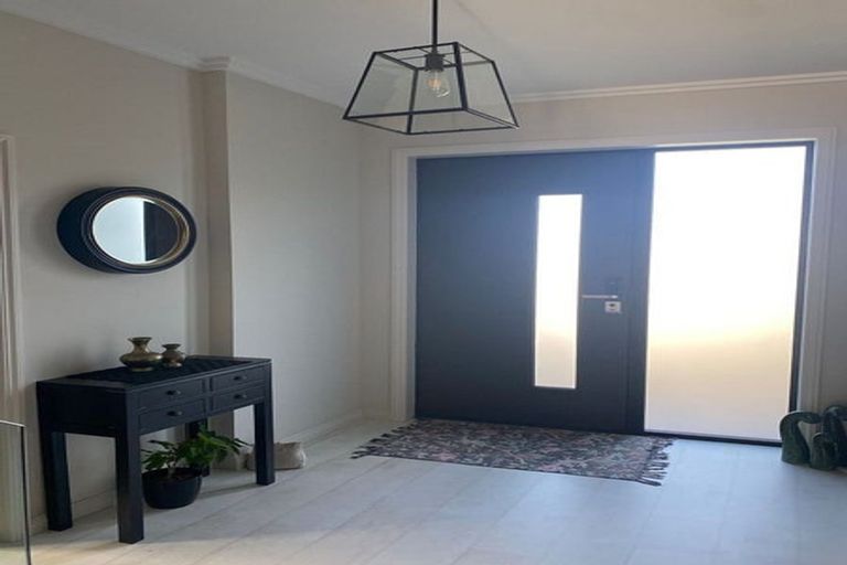 Photo of property in 13 Turret Lane, Hobsonville, Auckland, 0616