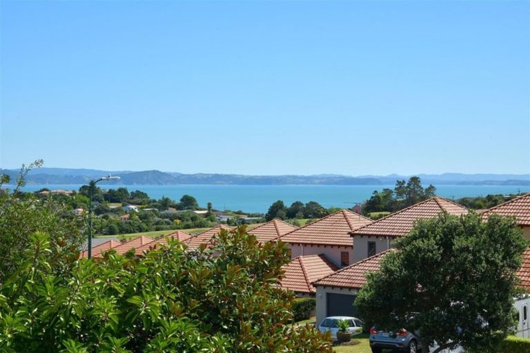 Photo of property in 18 Alverna View, Gulf Harbour, Whangaparaoa, 0930