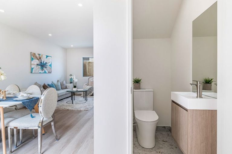 Photo of property in 49b Vera Road, Te Atatu South, Auckland, 0610