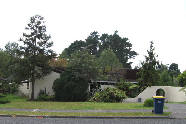 Photo of property in 148 Stapleford Crescent, Browns Bay, Auckland, 0630