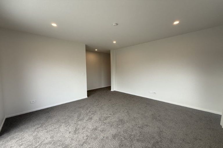 Photo of property in 452a Saint Aubyn Street, Moturoa, New Plymouth, 4310