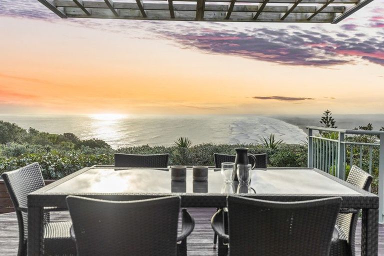 Photo of property in 77 Waitea Road, Muriwai, 0881