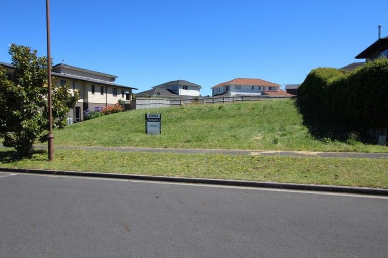Photo of property in 5 Coprosma Crescent, Waipahihi, Taupo, 3330