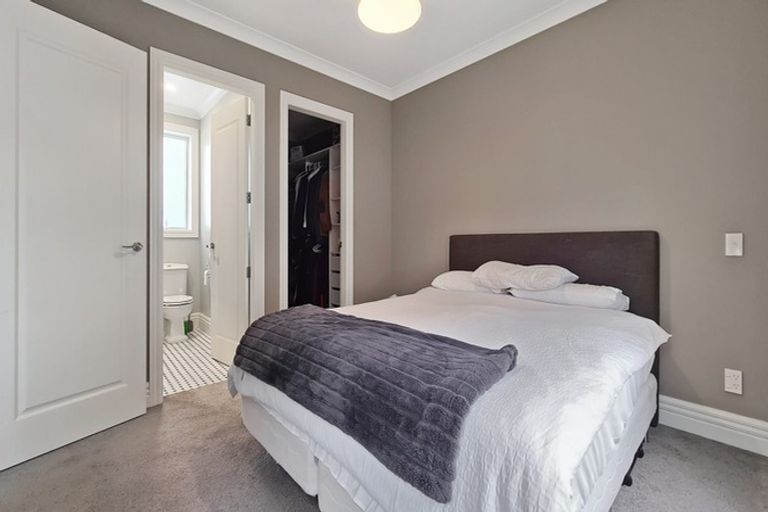 Photo of property in 49 Tinakori Road, Thorndon, Wellington, 6011