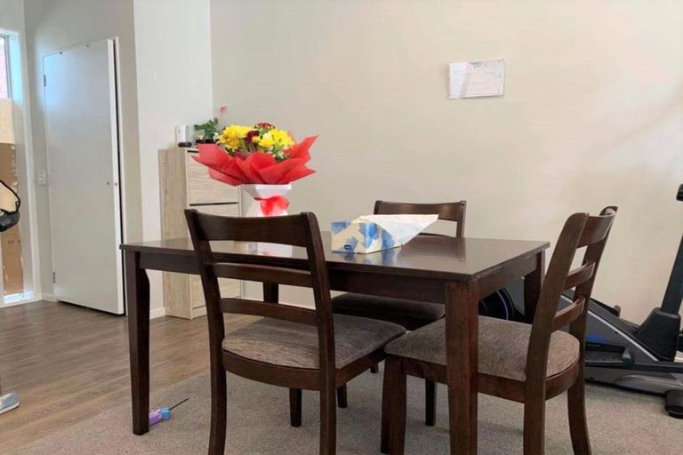 Photo of property in 49 Rosier Road, Glen Eden, Auckland, 0602