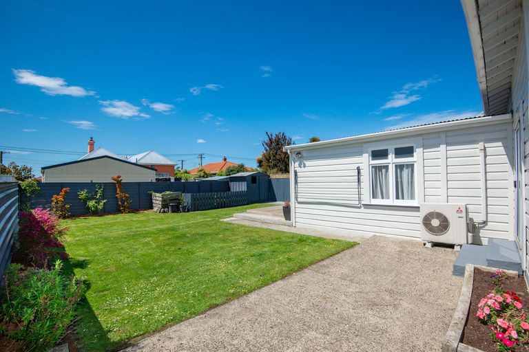 Photo of property in 18 Richmond Street, Forbury, Dunedin, 9012