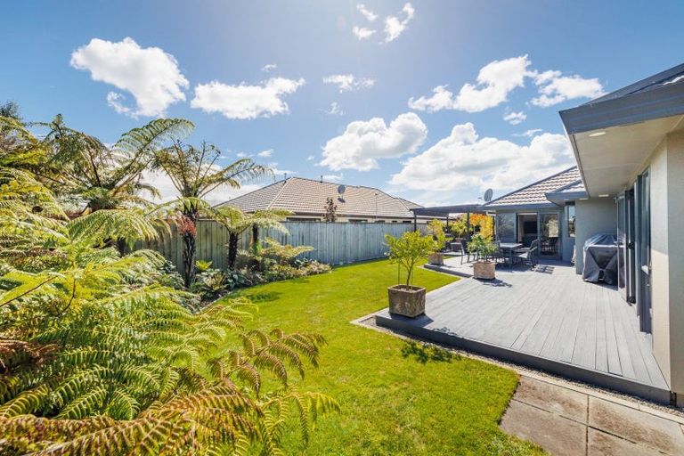 Photo of property in 2 Buttonwood Court, Milson, Palmerston North, 4414