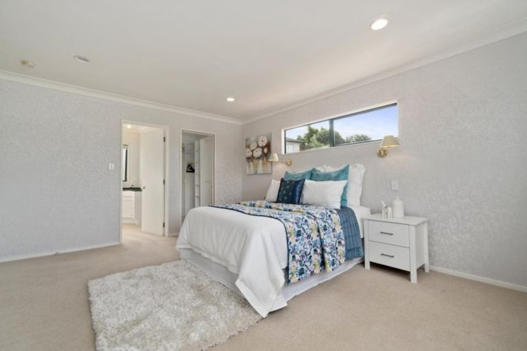 Photo of property in 30 Millstream Drive, Henderson, Auckland, 0610