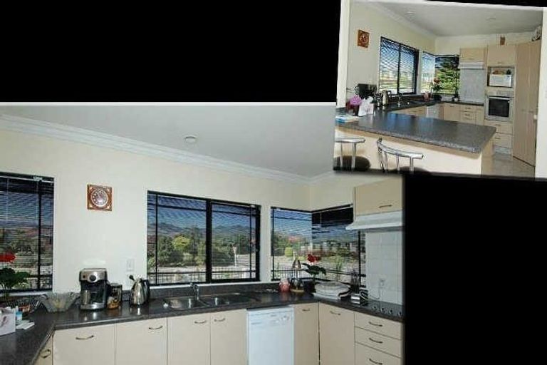 Photo of property in 3 Compass Court, Paraparaumu, 5032