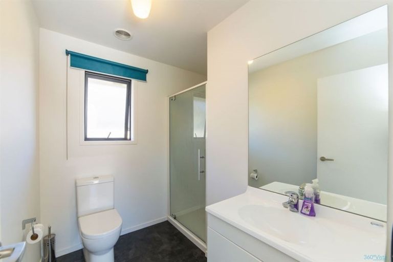 Photo of property in 17 Myles Way, Lower Shotover, Queenstown, 9304