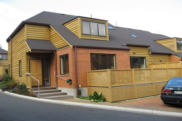 Photo of property in 59 Futuna Close, Karori, Wellington, 6012