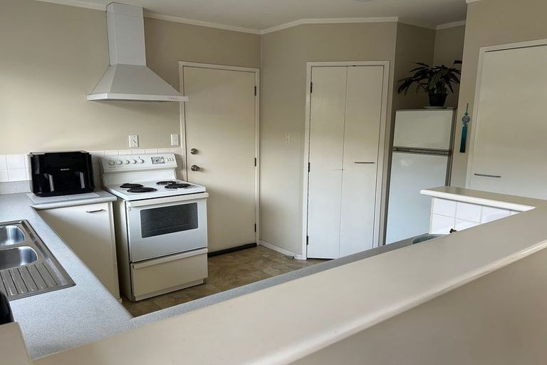 Photo of property in 1/9 Belmere Rise, Farm Cove, Auckland, 2012