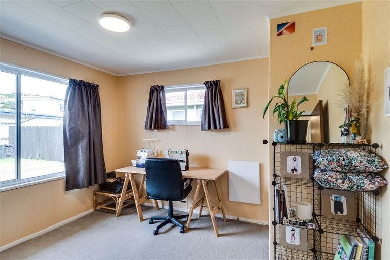 Photo of property in 50 Trigg Crescent, Taradale, Napier, 4112