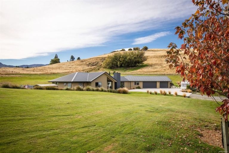 Photo of property in 45 Springbank Grove, Lower Shotover, Queenstown, 9371