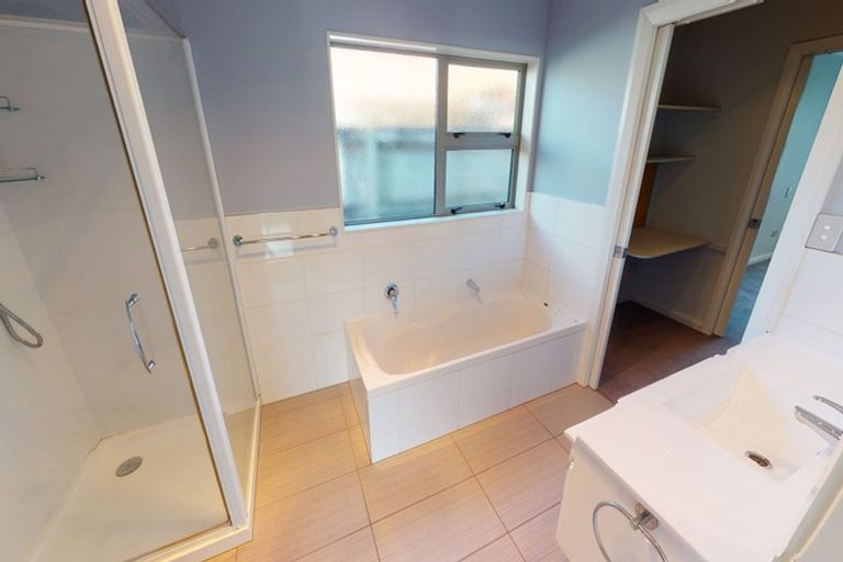 Photo of property in 28a South Street, West End, Palmerston North, 4410