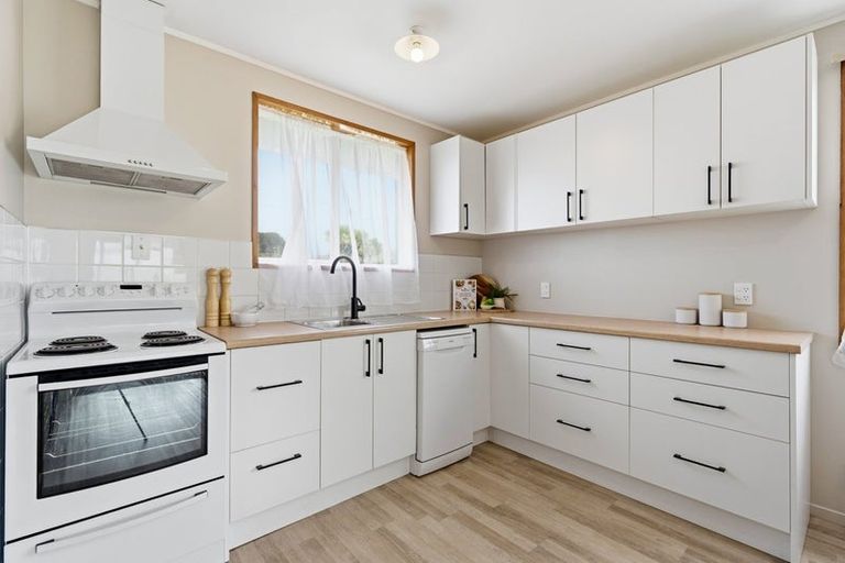 Photo of property in 1/47 Gibson Drive, Hornby, Christchurch, 8042