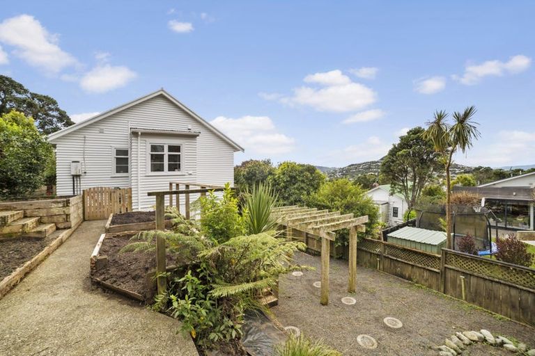 Photo of property in 3 Braithwaite Street, Karori, Wellington, 6012