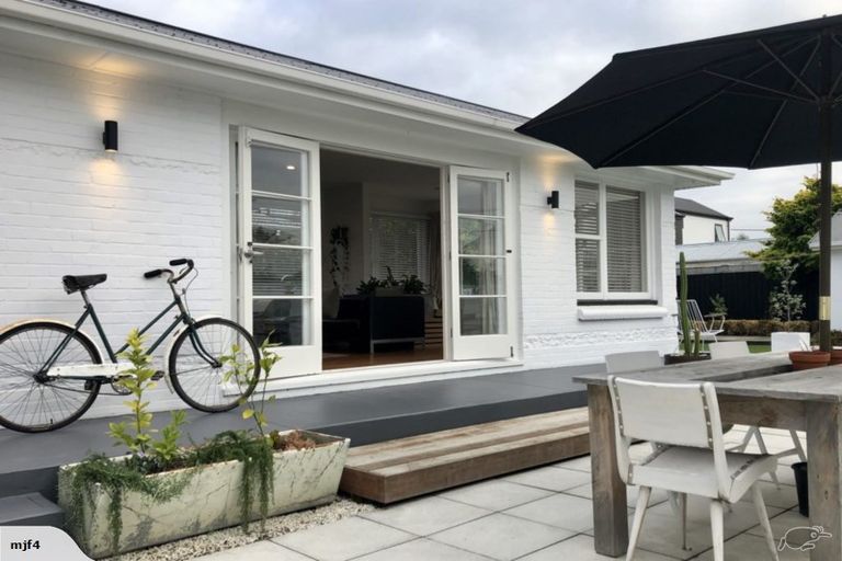 Photo of property in 141 Packe Street, Edgeware, Christchurch, 8013