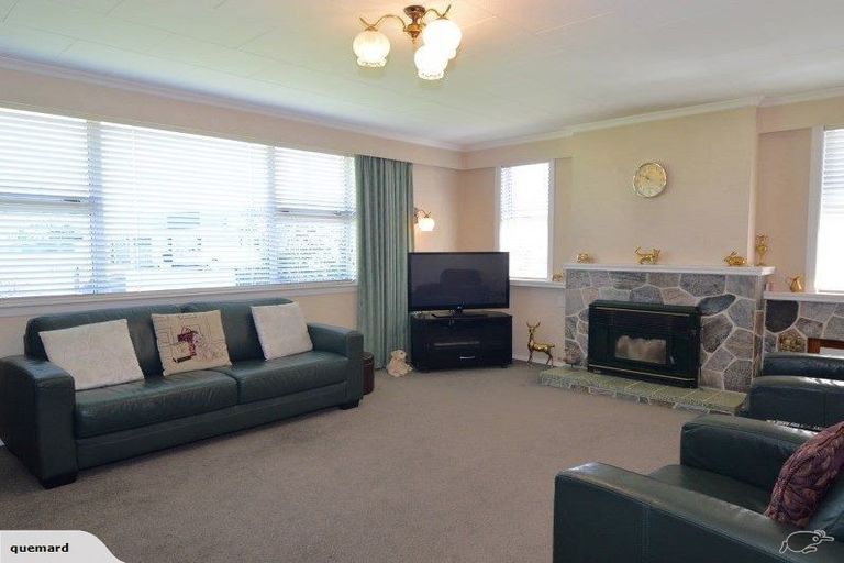 Photo of property in 224 High Street North, Carterton, 5713