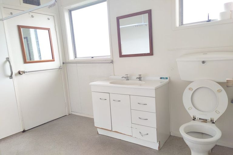 Photo of property in 24 Kivell Close, Mangere East, Auckland, 2024