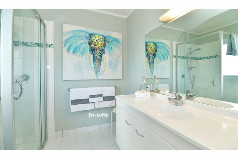 Photo of property in 60 Puhoi Road, Puhoi, Warkworth, 0994