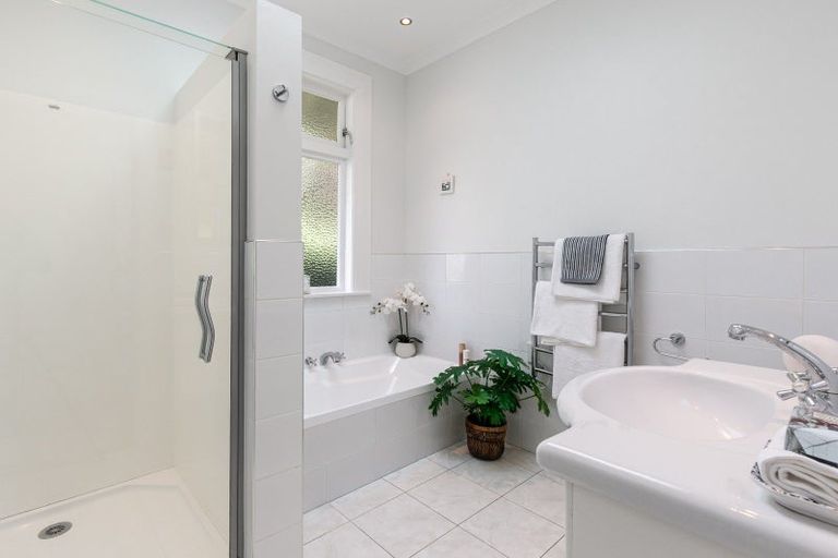 Photo of property in 25 Rangoon Street, Khandallah, Wellington, 6035