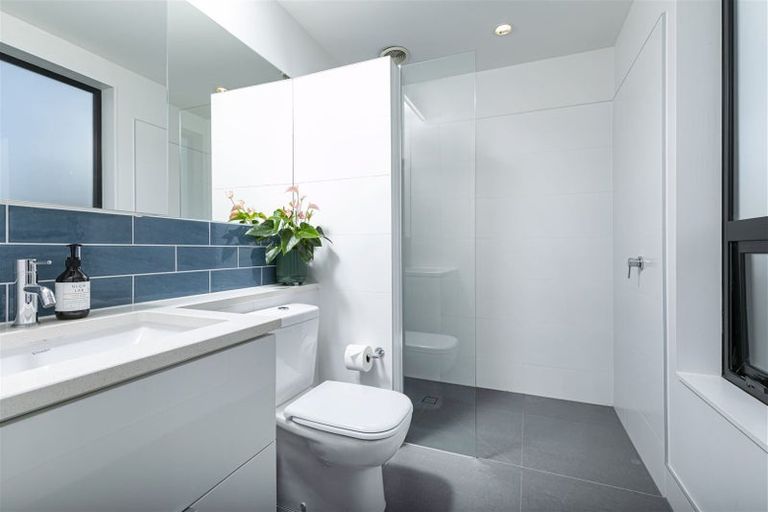 Photo of property in 204 Hobsonville Point Road, Hobsonville, Auckland, 0616