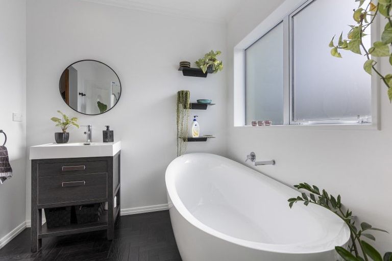 Photo of property in 65 Mangati Road, Bell Block, New Plymouth, 4312