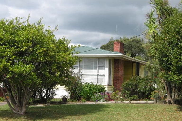 Photo of property in 5 Westall Road, New Lynn, Auckland, 0600