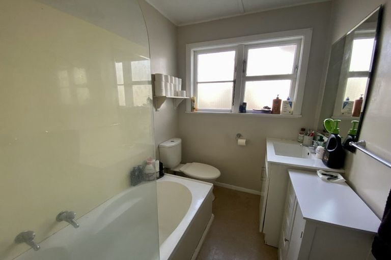 Photo of property in 251 Naenae Road, Naenae, Lower Hutt, 5011