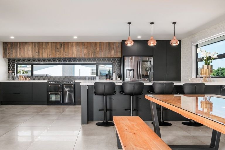 Photo of property in 139 Potae Avenue, Riverdale, Gisborne, 4010